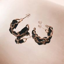 Load image into Gallery viewer, Chain Cuff Hoop Earrings
